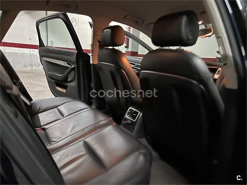 Usado Audi A6 170 CV (125 kW) 2010 Azul Berlina