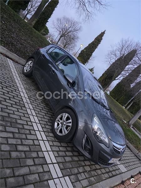 Usado Opel Corsa Selective 95 CV (69 kW) 2012 Gris / plata Utilitario
