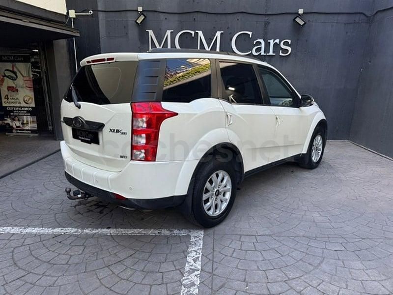 Usado Mahindra XUV500 140 CV (102 kW) 2016 Blanco SUV