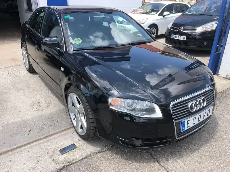 Usado Audi A4 S-Line 233 CV (171 kW) 2006 Negro Berlina