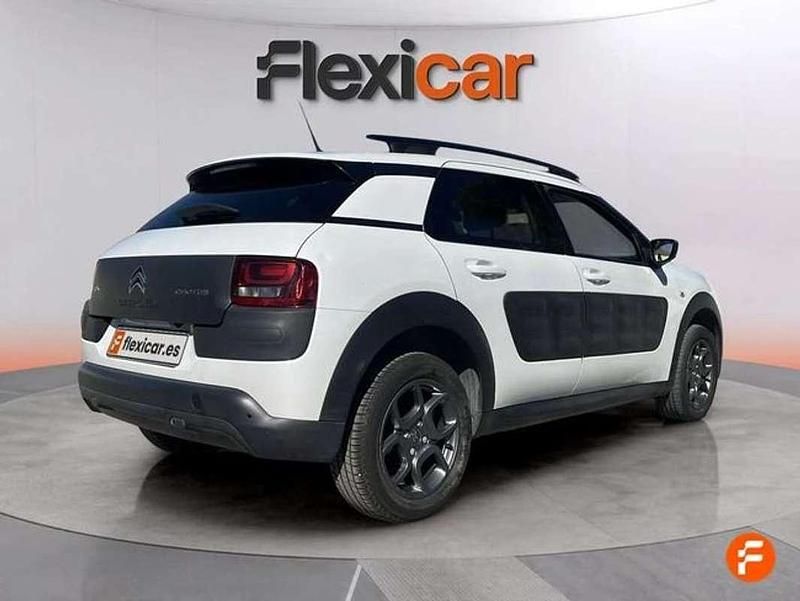 Usado Citroën C4 Cactus Feel 99 CV (72 kW) 2017 Blanco Utilitario