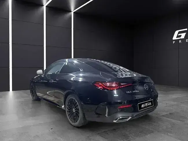 Usado Mercedes CLE300 AMG 313 CV (230 kW) 2025 Negro Coupe