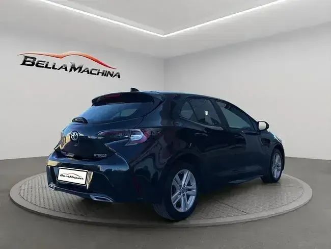 Usado Toyota Corolla Advance 184 CV (135 kW) 2022 Negro Berlina