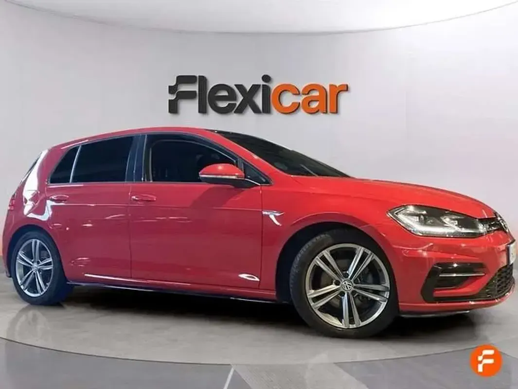 Usado VW Golf VII Sport 150 CV (110 kW) 2019 Rojo Utilitario