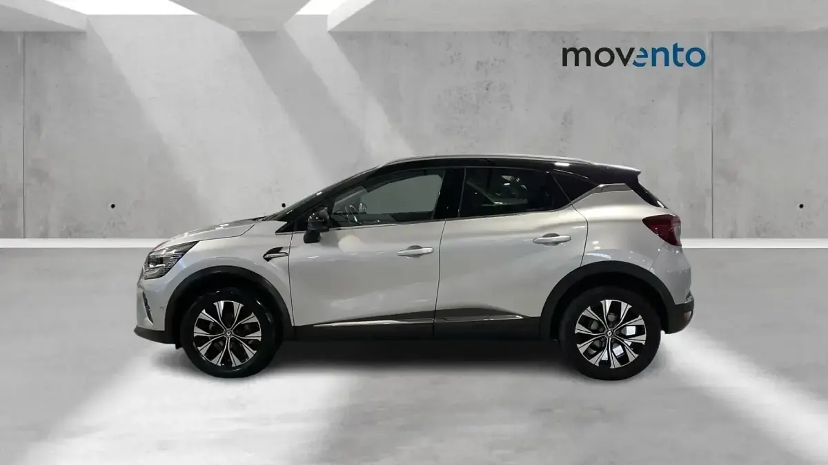 Usado Renault Captur Techno 90 CV (66 kW) 2024 Gris SUV