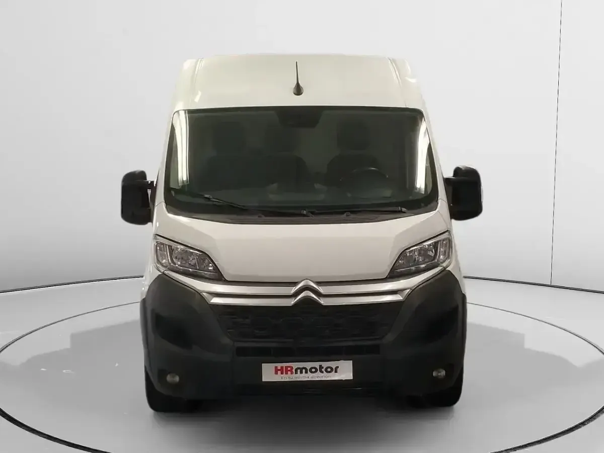 Usado Citroën Jumper 140 CV (102 kW) 2023 Blanco Monovolumen