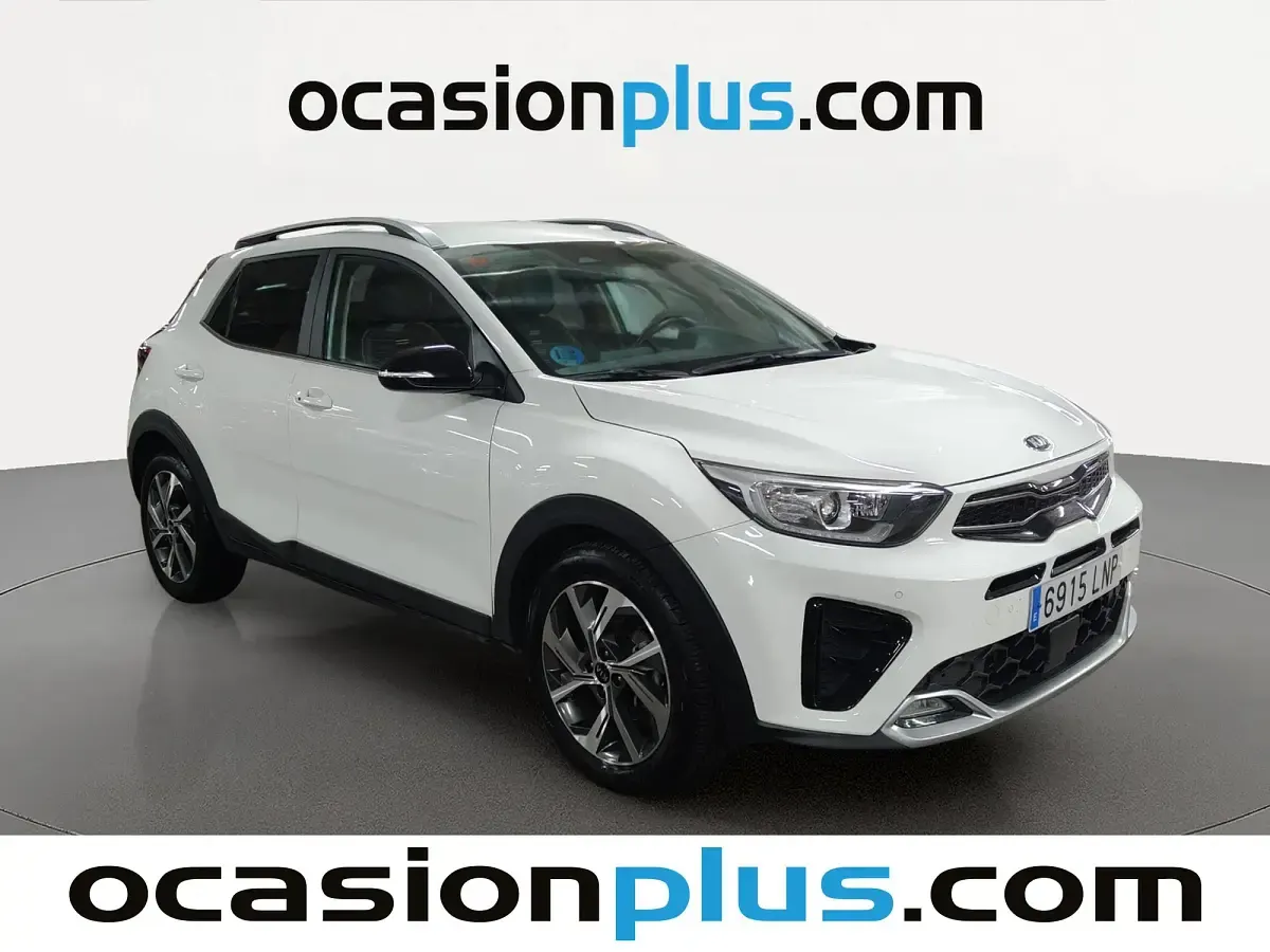 Usado Kia Stonic GT-Line 120 CV (88 kW) 2021 Blanco SUV
