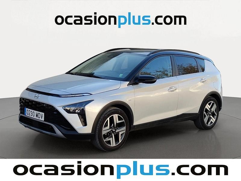 Usado Hyundai Bayon Style 120 CV (88 kW) 2023 Gris plata SUV