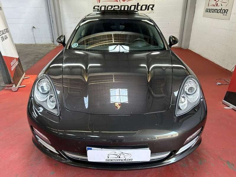 Usado Porsche Panamera Platinum Edition 250 CV (183 kW) 2013 Gris oscuro Berlina