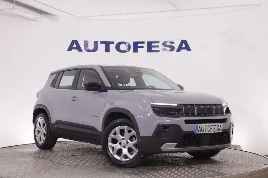 Usado Jeep Avenger 100 CV (73 kW) 2025 Gris titanio SUV