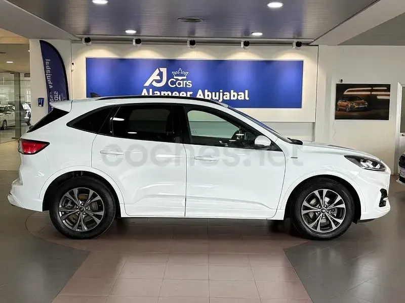 Usado Ford Kuga ST-Line 120 CV (88 kW) 2022 Blanco SUV