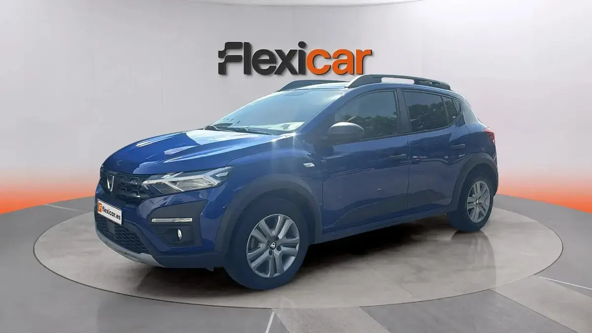 Usado Dacia Sandero Comfort 101 CV (74 kW) 2021 Azul Berlina