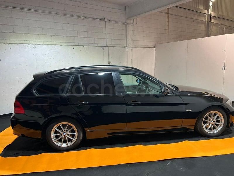 Usado BMW 320 170 CV (125 kW) 2008 Negro Familiar