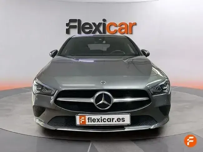 Usado Mercedes CLA180 116 CV (85 kW) 2022 Gris Coupe