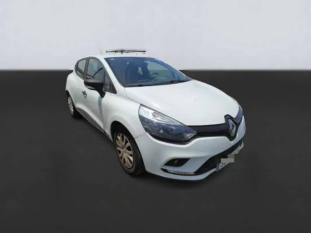 Usado Renault Clio IV Business 75 CV (55 kW) 2019 Blanco Berlina