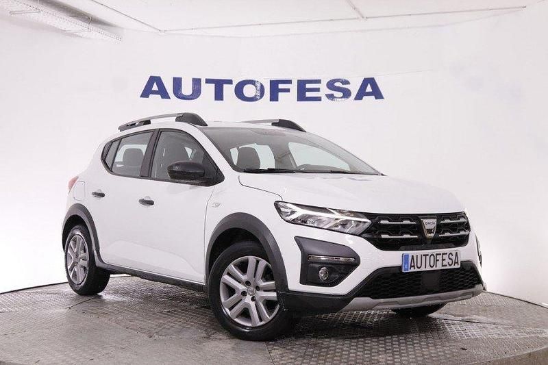 Usado Dacia Sandero Essentiel 100 CV (73 kW) 2022 Blanco