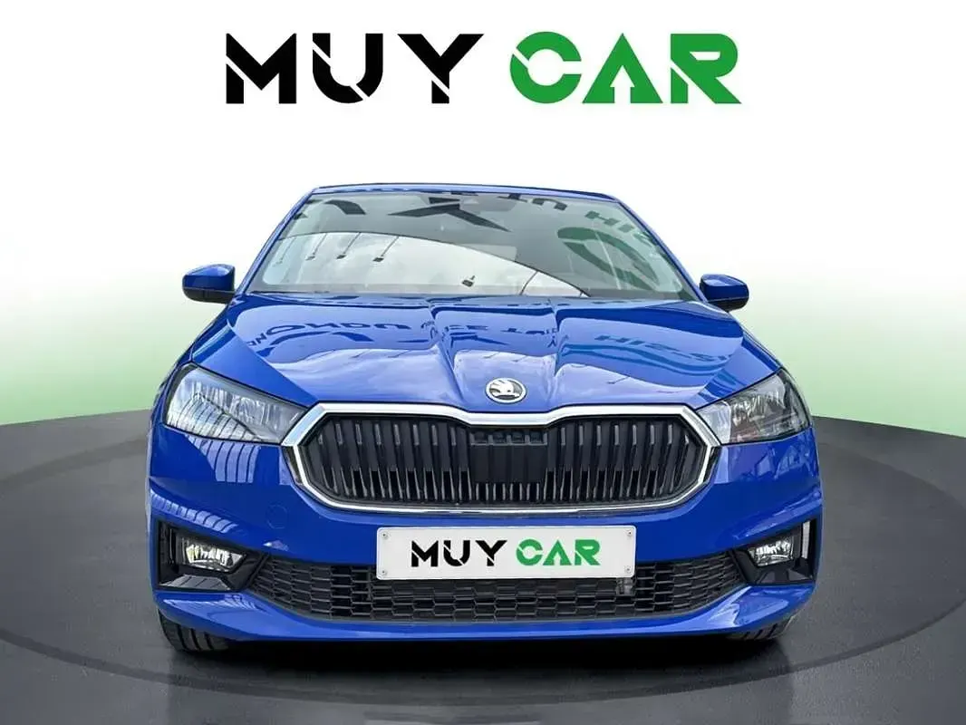 Usado Skoda Fabia Essence 80 CV (58 kW) 2024 Azul Utilitario