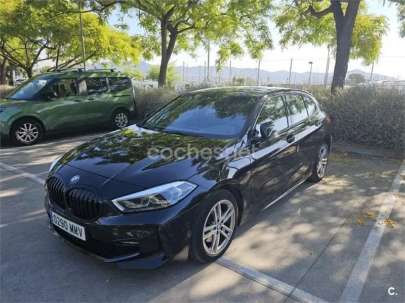 Usado BMW 118 150 CV (110 kW) 2024 Negro Utilitario