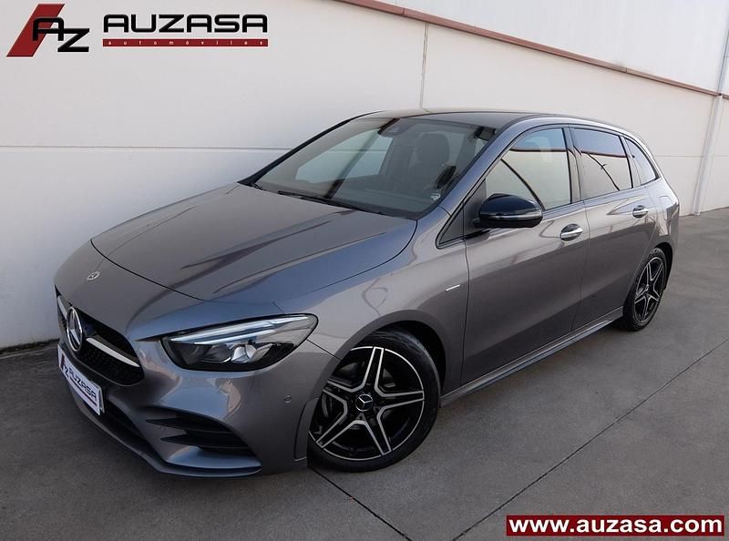 Usado Mercedes B200 150 CV (110 kW) 2022 Gris / plata Monovolumen