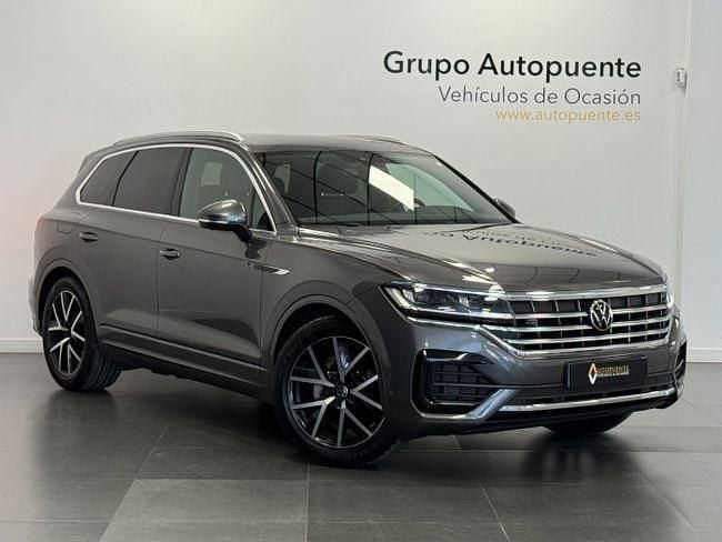 Usado VW Touareg Elegance 286 CV (210 kW) 2022 Gris SUV