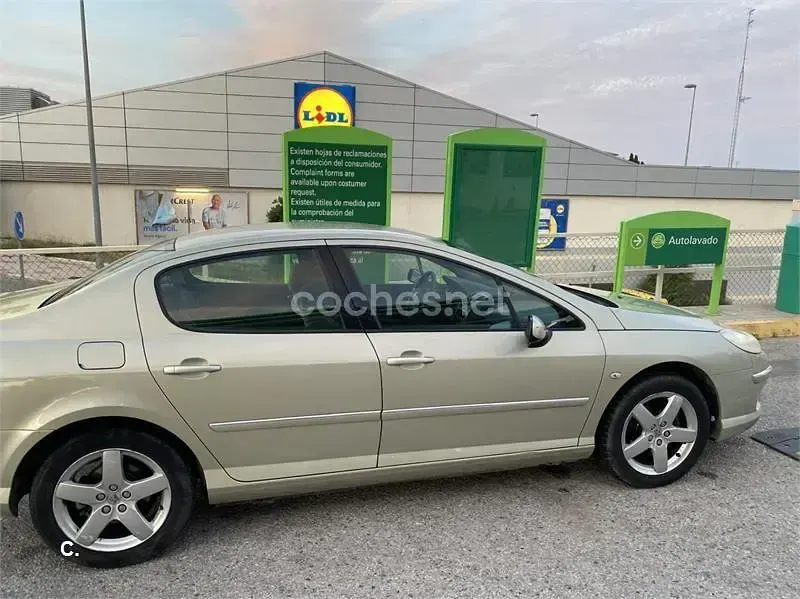 Usado Peugeot 407 Sport 136 CV (100 kW) 2007 Gris / plata Berlina