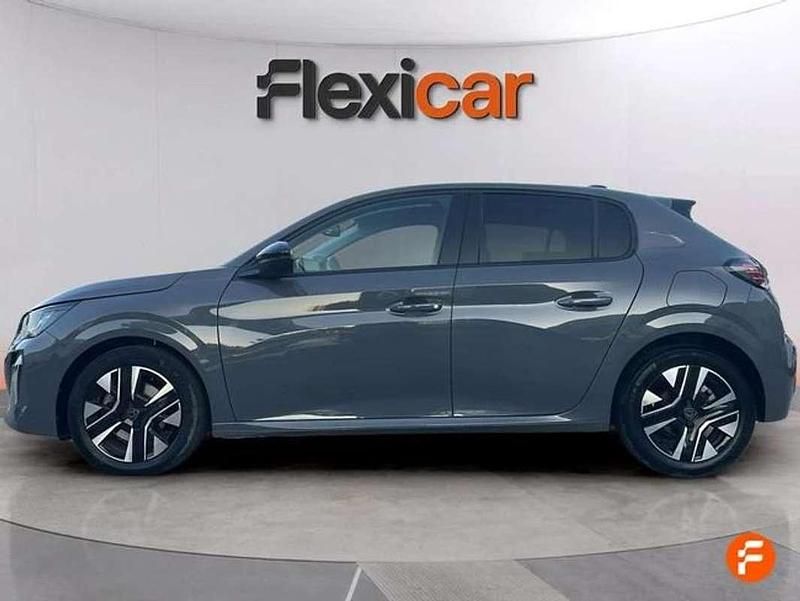 Usado Peugeot 208 Allure 102 CV (75 kW) 2024 Gris Utilitario