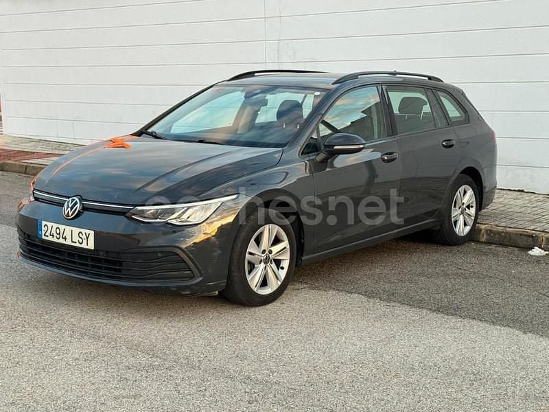 Gris / plata Usado 2021 VW Golf VIII Familiar | 12.100 € (Buen precio) - Imagen 1/4