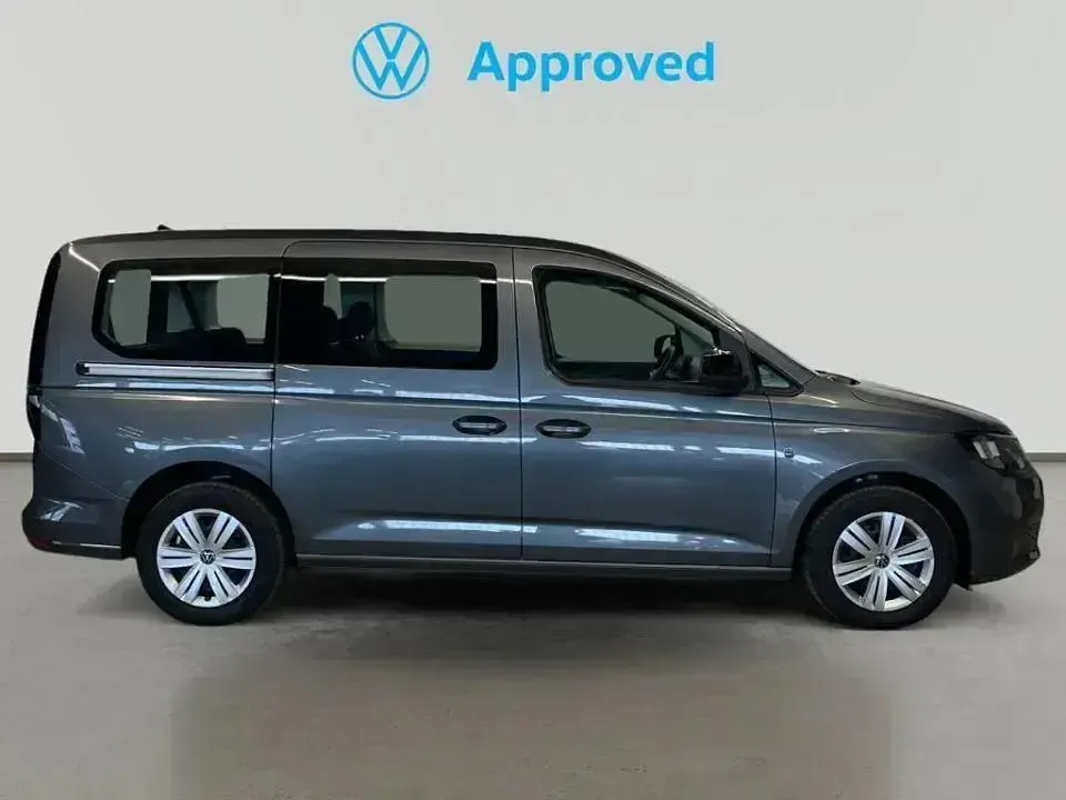 Usado VW Caddy 102 CV (75 kW) 2025 Gris Monovolumen