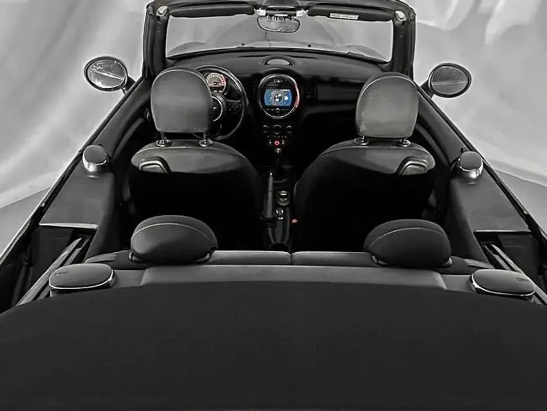 Usado Mini Cooper Cabriolet 137 CV (100 kW) 2019 Gris Descapotable