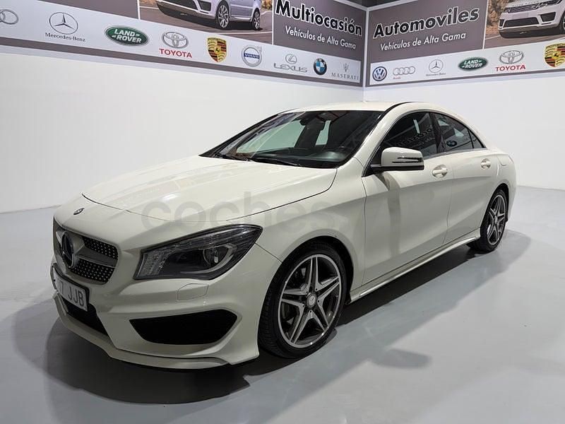 Usado Mercedes CLA220 AMG line 177 CV (130 kW) 2015 Blanco Berlina