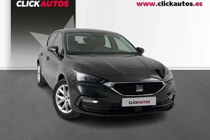 Usado Seat Leon Style 130 CV (95 kW) 2024 Negro