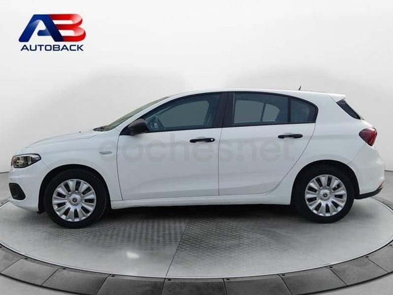 Begagnad Fiat Tipo Business 120 HK (88 kW) 2019 Vit Sedan