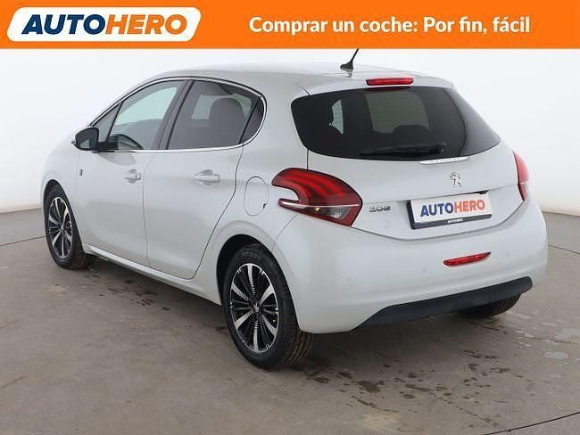 Usado Peugeot 208 102 CV (75 kW) 2019 Blanco Utilitario
