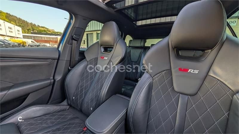 Usado Skoda Octavia RS 200 CV (147 kW) 2023 Azul Familiar