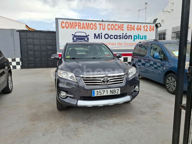 Gris / plata Usado 2010 Toyota RAV4 Active SUV | 12.990 € (Un poco caro) - Imagen 1/4