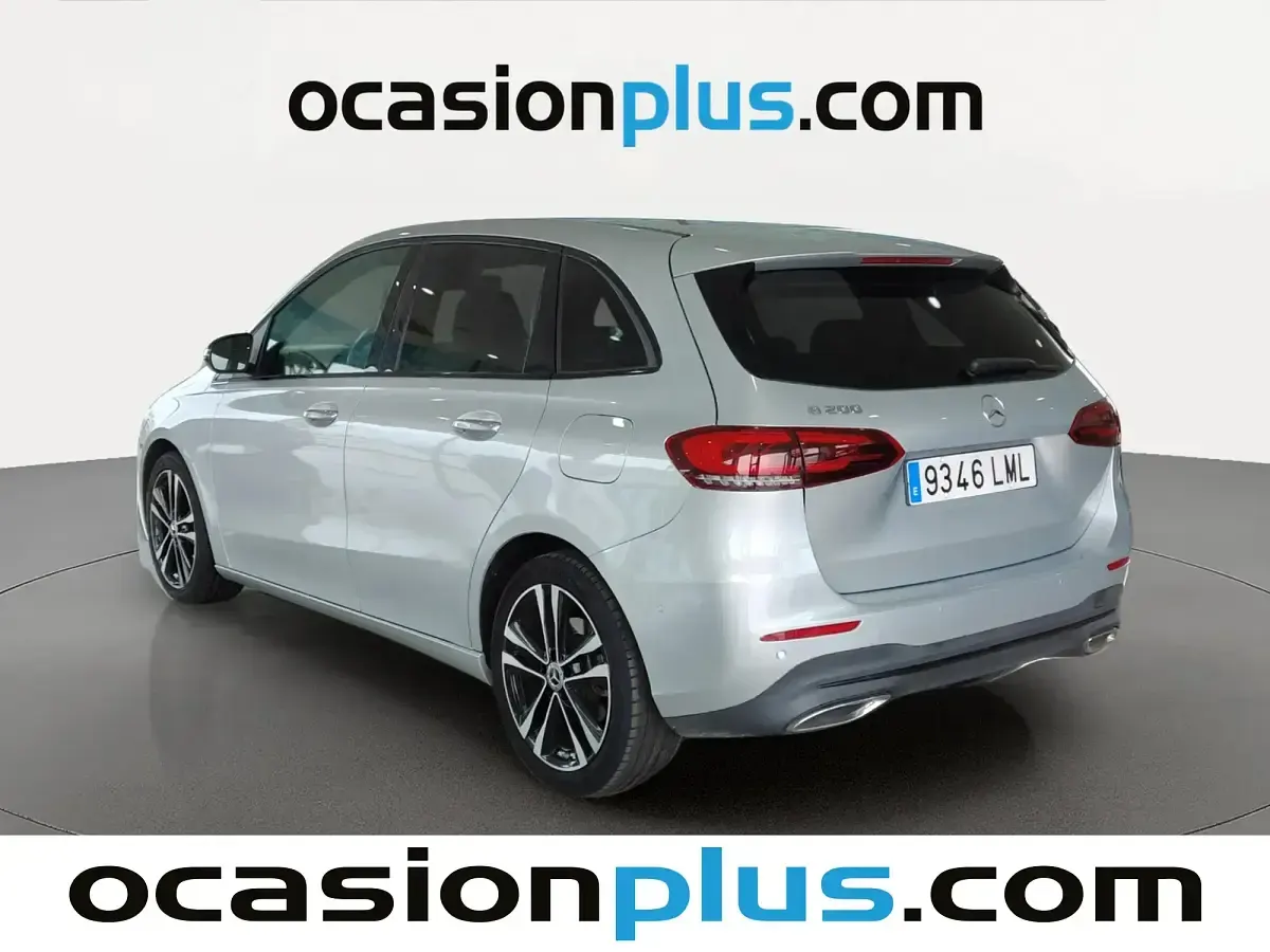 Usado Mercedes B200 163 CV (119 kW) 2021 Gris Monovolumen