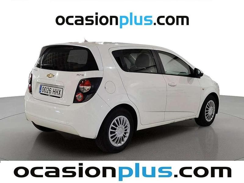 Usado Chevrolet Aveo LS 84 CV (61 kW) 2012 Blanco Utilitario