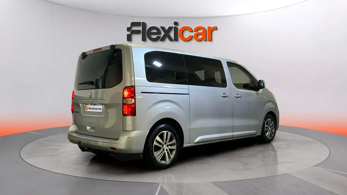 Usado Peugeot Traveller Business-Line 180 CV (132 kW) 2018 Gris Monovolumen