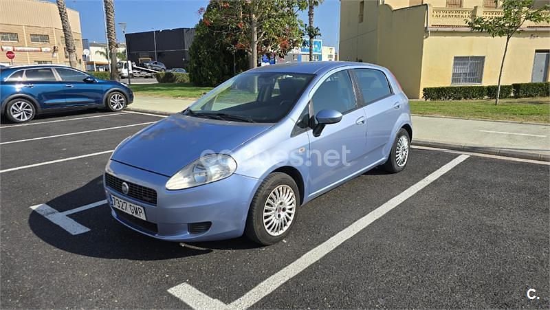 Azul Usado 2009 Fiat Punto Dynamic Berlina | 3199 € (Precio justo) - Imagen 1/4