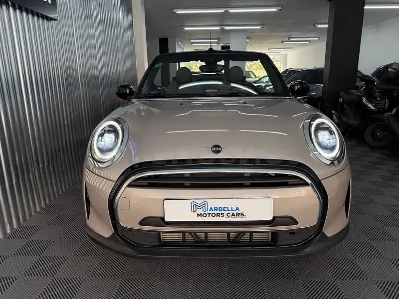 Usado Mini Cooper Cabriolet 136 CV (100 kW) 2021 Gris / plata Descapotable
