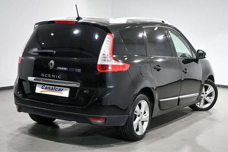 Usado Renault Grand Scénic III Dynamique 131 CV (96 kW) 2013 Negro Monovolumen