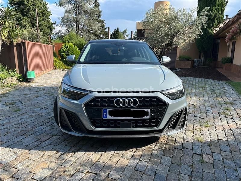 Usado Audi A1 Sportback S-Line 95 CV (69 kW) 2023 Gris / plata Utilitario