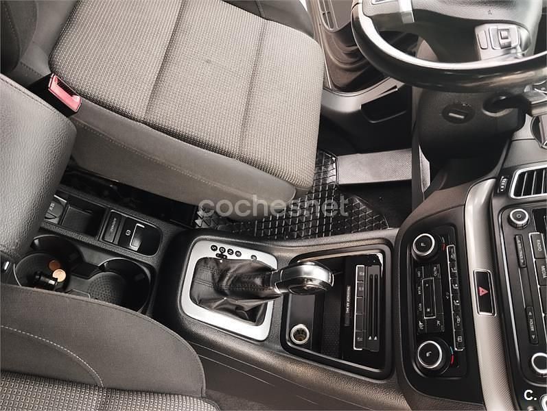 Usado VW Sharan Sport 140 CV (102 kW) 2011 Negro Monovolumen