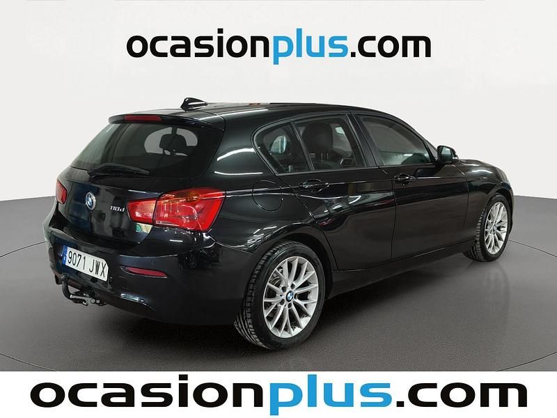 Begagnad BMW 118 150 HK (110 kW) 2017 Svart Halvkombi