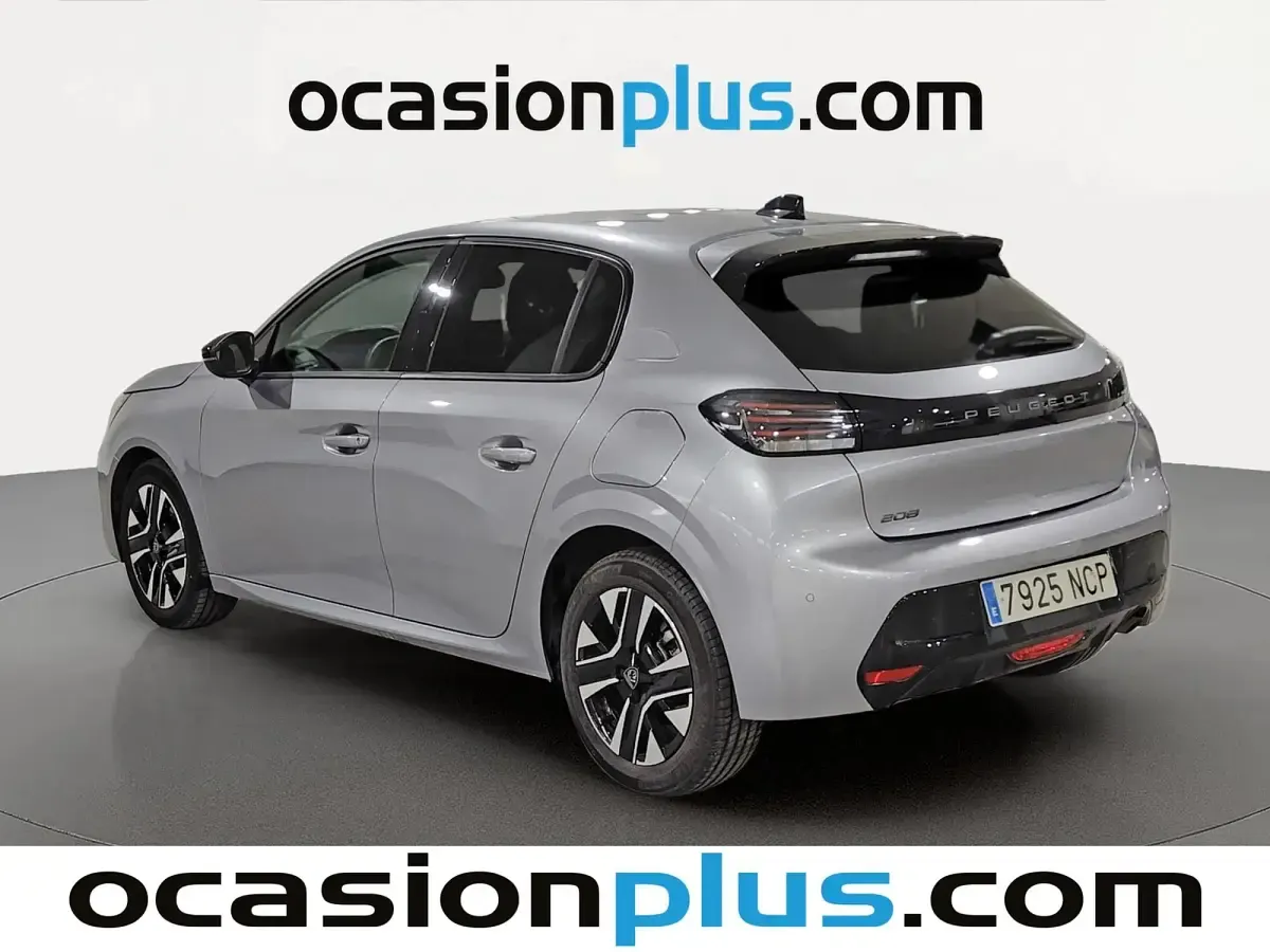 Usado Peugeot 208 Allure 102 CV (75 kW) 2025 Gris Utilitario