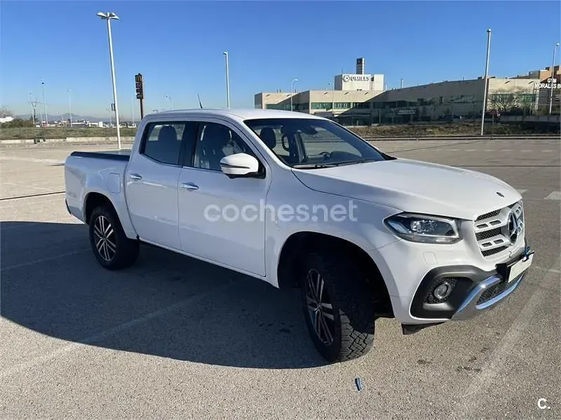 Usado Mercedes X250 190 CV (139 kW) 2017 Blanco Pickup/Camioneta