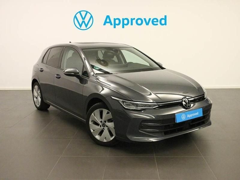 Usado VW Golf VIII Life 115 CV (84 kW) 2025 Utilitario