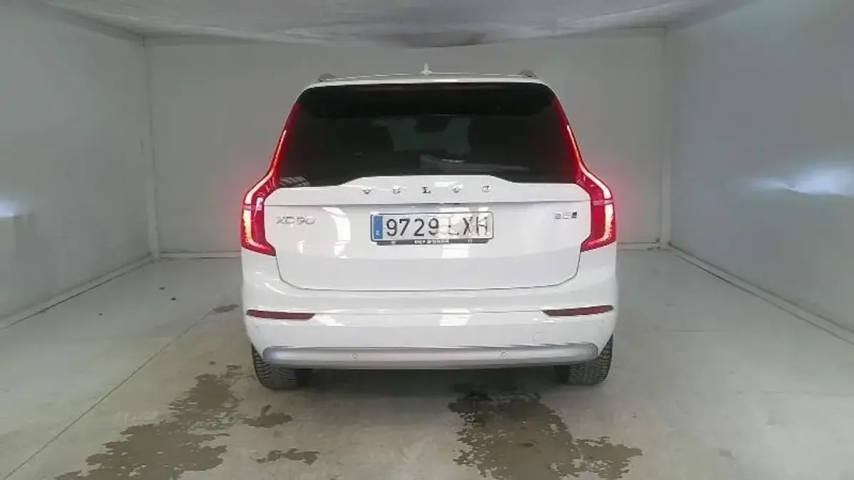 Usado Volvo XC90 Momentum 234 CV (172 kW) 2022 Blanco SUV