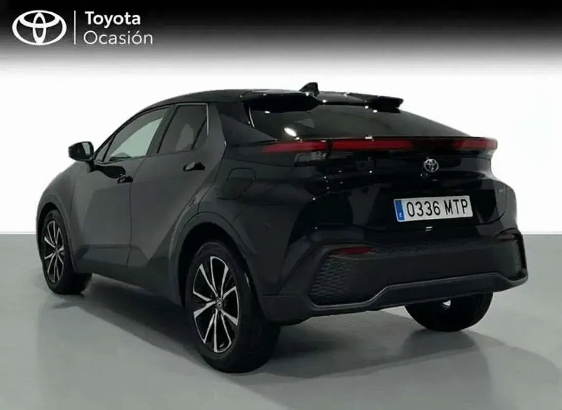 Usado Toyota C-HR Advance 140 CV (102 kW) 2024 Negro SUV