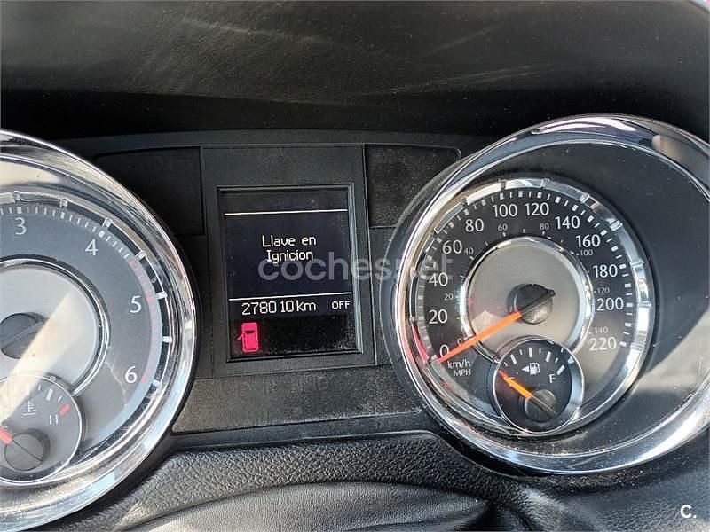 Usado Lancia Voyager Gold 163 CV (119 kW) 2013 Negro Monovolumen